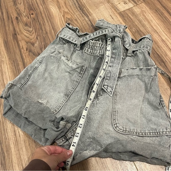 Zara Grey Denim Paperbag Waist Shorts - Picture 6 of 8